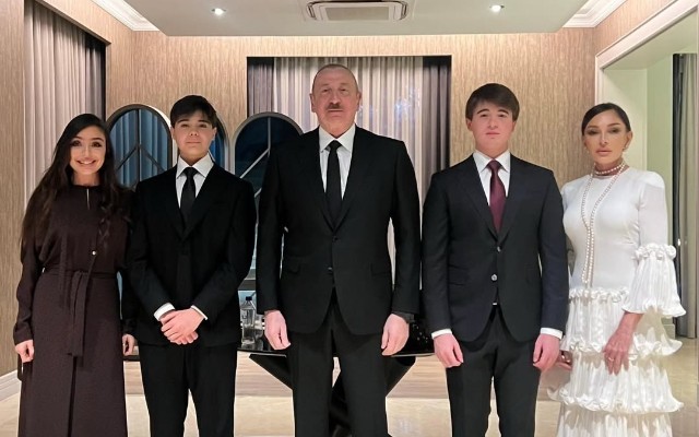 Prezident və ailə üzvlərinin Antalya səfərindən FOTOLAR